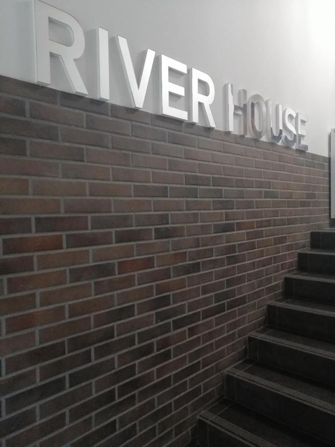 שצ'צ'ין Apartament River House מראה חיצוני תמונה